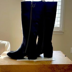 Brand new, never worn, Born knee high black boots